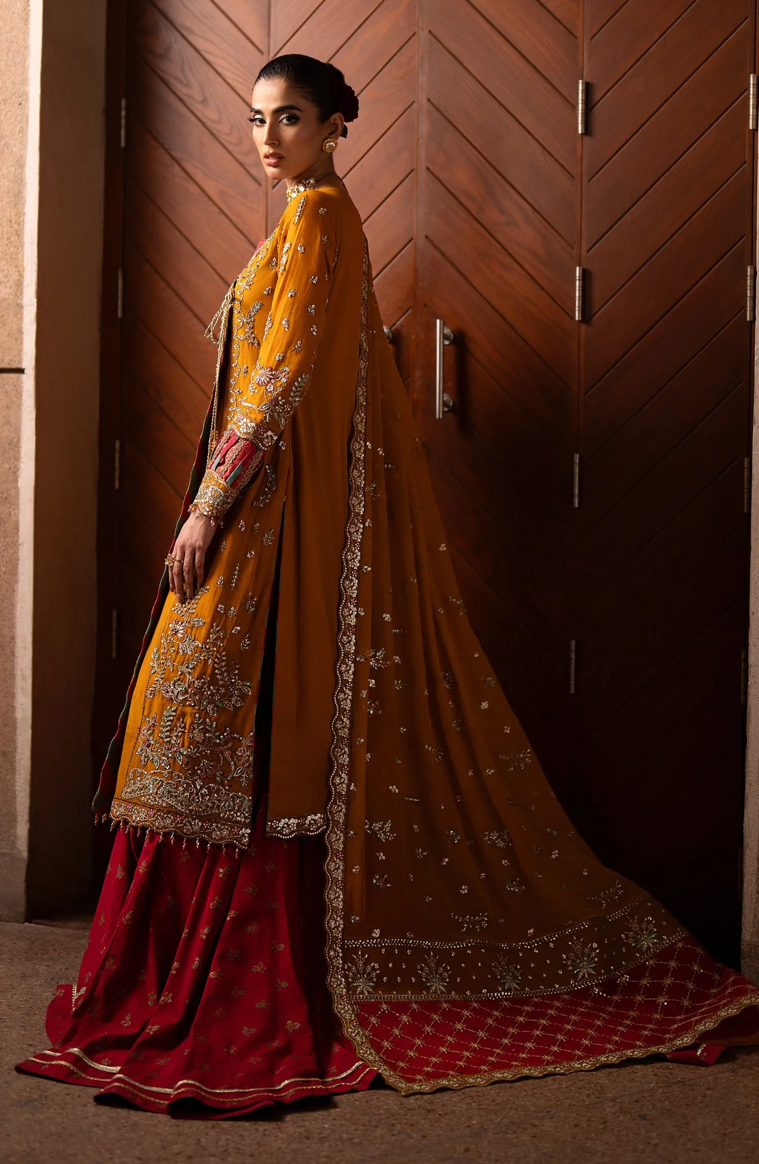 Emaan Adeel Casabella Luxury Formals – SOLENE